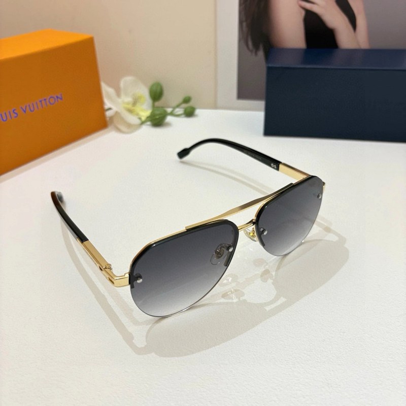 Louis Vuitton Black Aviator-Style Sunglasses in a Metal Frame for Everyday Driving