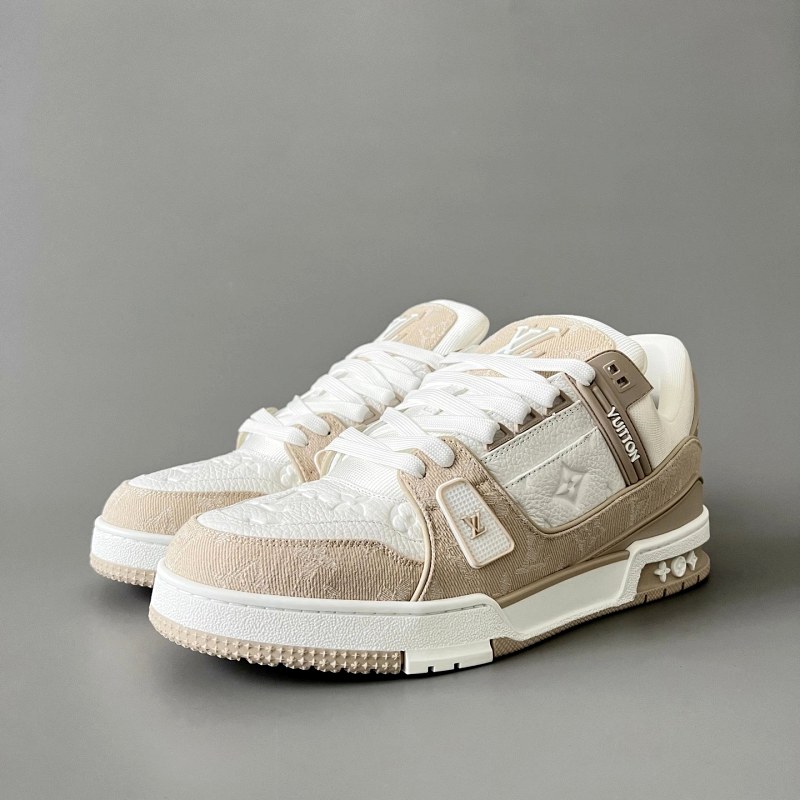 Louis Vuitton Trainer low-top in khaki Monogram denim with grained calfskin panels