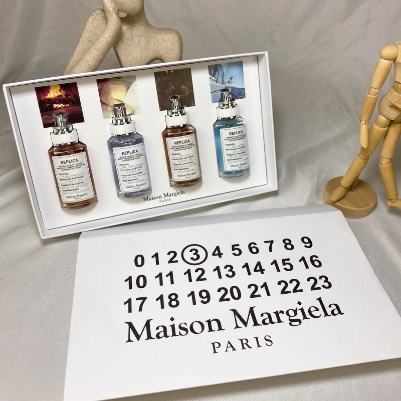 Maison Margiela Replica Four-Piece Spray Set — 30ml × 4, Including Jazz Club and By the Fireplace