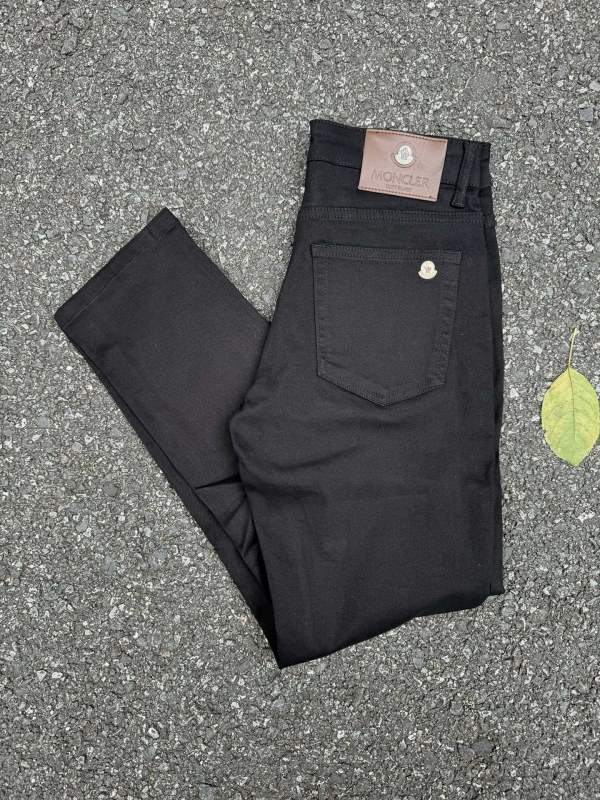 Moncler Black High-Waist Straight-Leg Casual Pants Listed With Stretch Fabric and Anti-See-Through Finishing