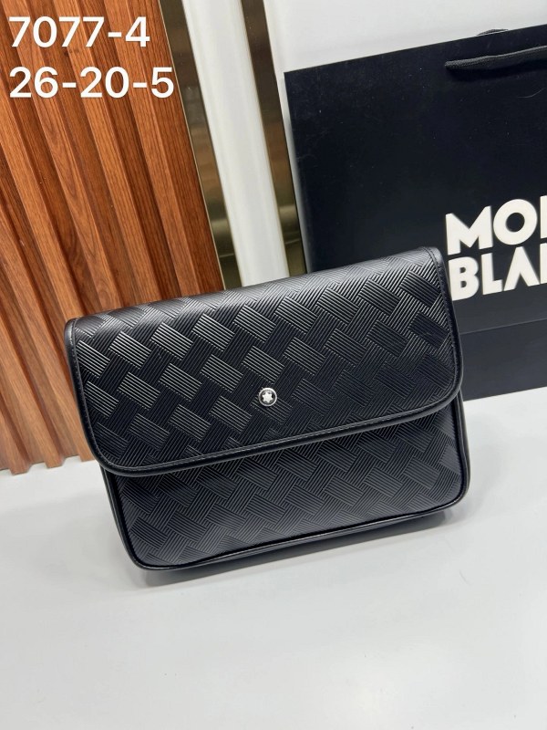 Montblanc Black Wallet in Modern Everyday Style: Full-Grain Leather, 26 x 19 x 6 cm Clutch-Sized Build