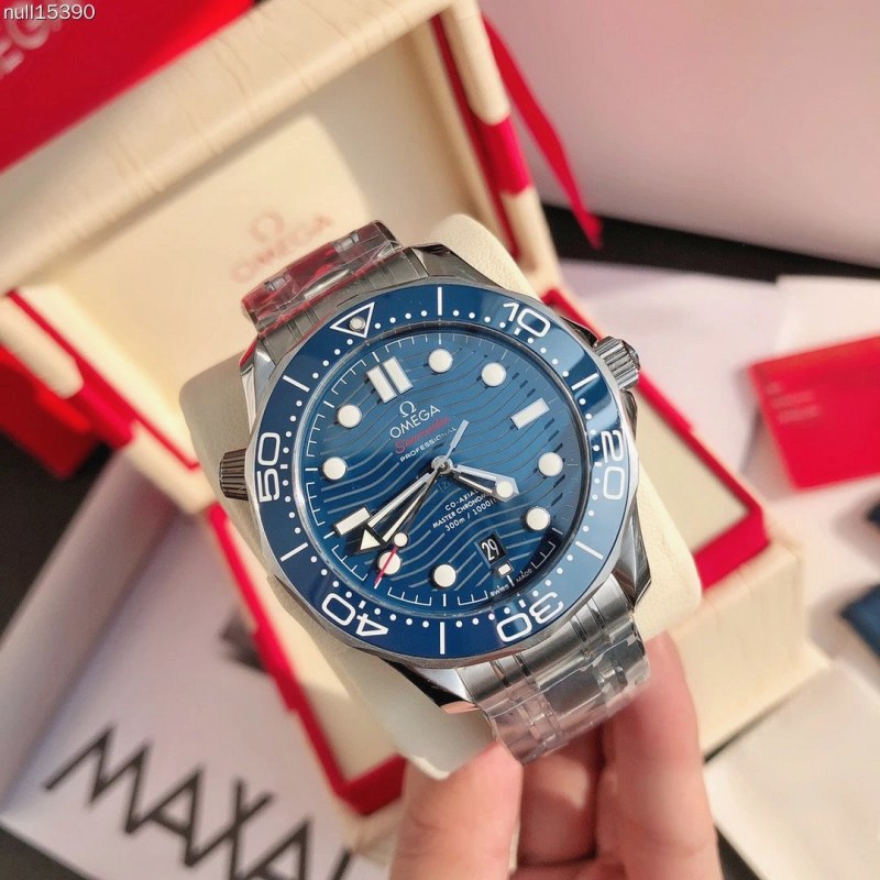 Omega 42mm Diver in Steel: Sapphire Crystal, Display Caseback, Rotating Bezel