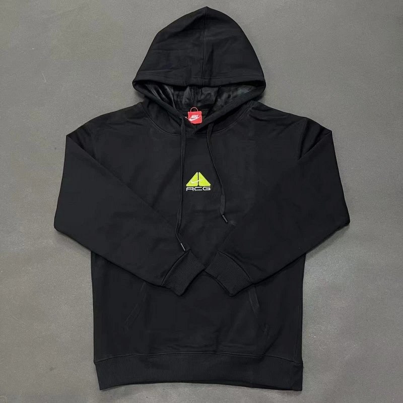 Palace Black Hoodie: A Heavyweight Fleece-Lined Cotton Zip-Up in a Relaxed Streetwear Cut