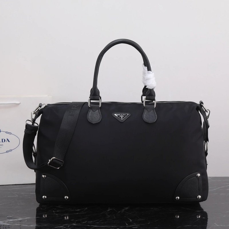 Prada Black Travel Duffle: A Full-Size 48 cm Unisex Carry Bag