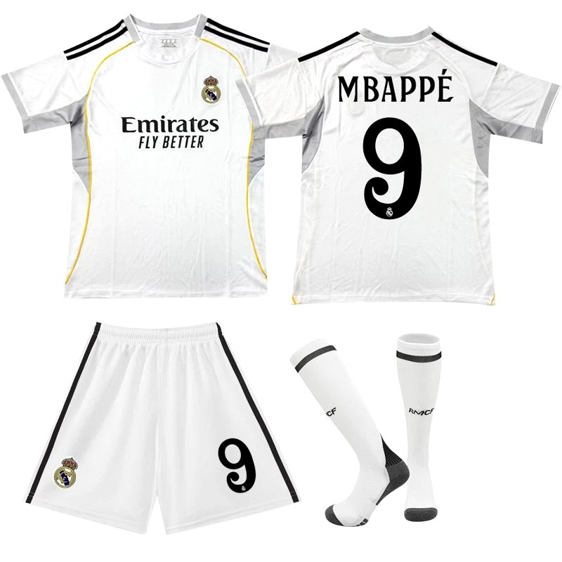 Retro-style Real Madrid white football jersey with bundled socks, in sizes from kids #16 to 3XL