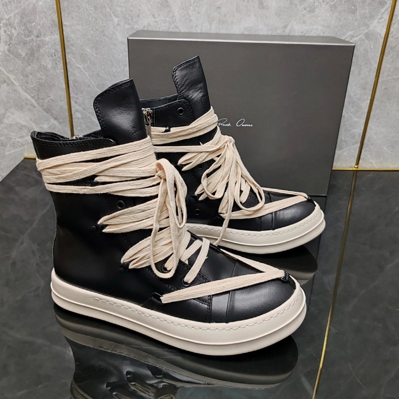 Rick Owens Black High-Top Sneakers in Full-Grain Leather With a Stitched Rubber Sole