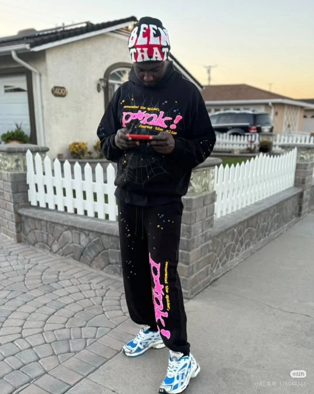 Sp5der Gray Sweatpants: 500g Brushed Cotton Fleece With Puff-Print Graphics
