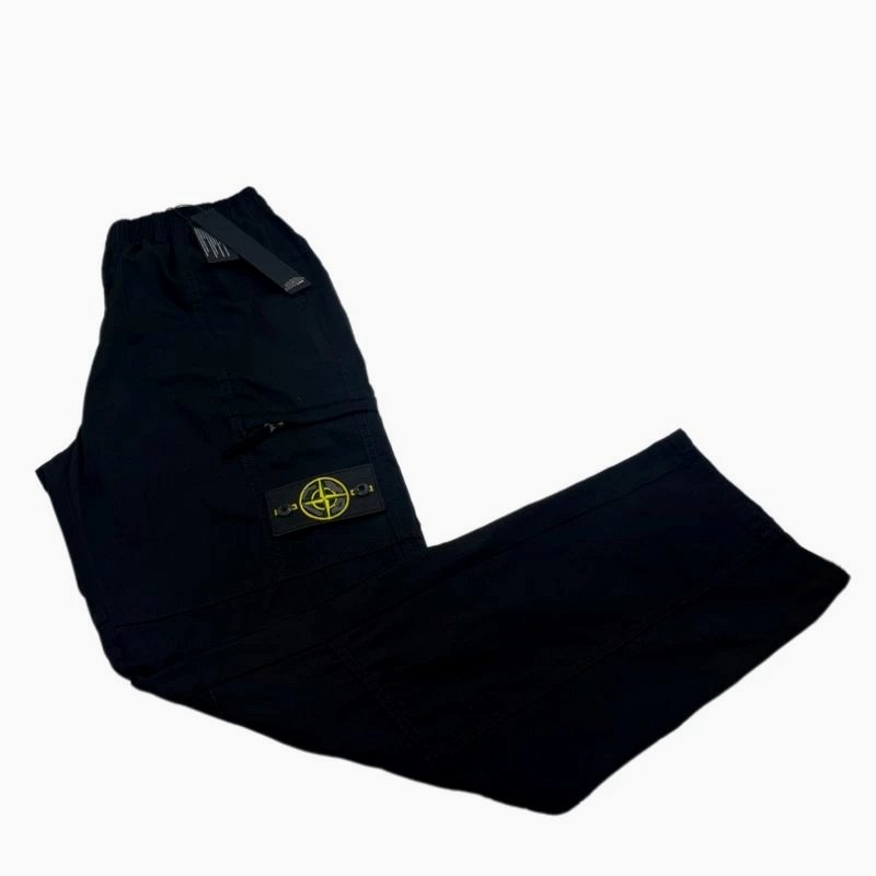 Stone Island cargo pants in all-cotton utility styling with an elastic waist and badge detail