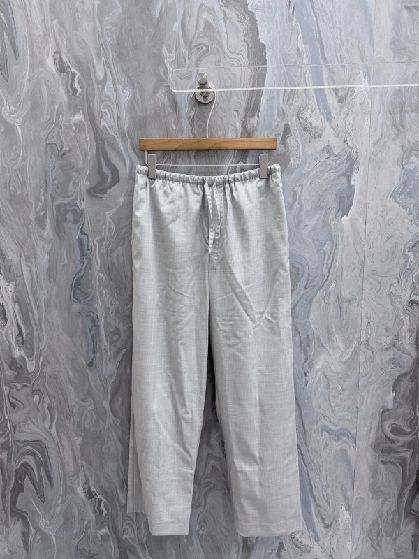 The Row Gray Drawstring Wide-Leg Pants, a Four-Season Solid Pull-On
