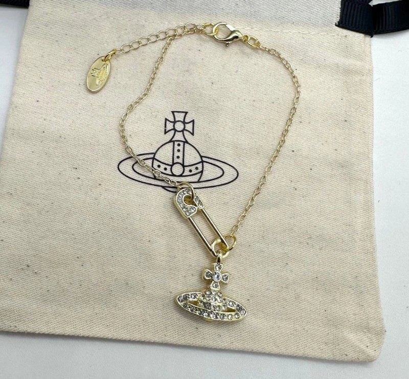 Vivienne Westwood Gold Orb Necklace: A Modern Everyday Take on the Punk Classic