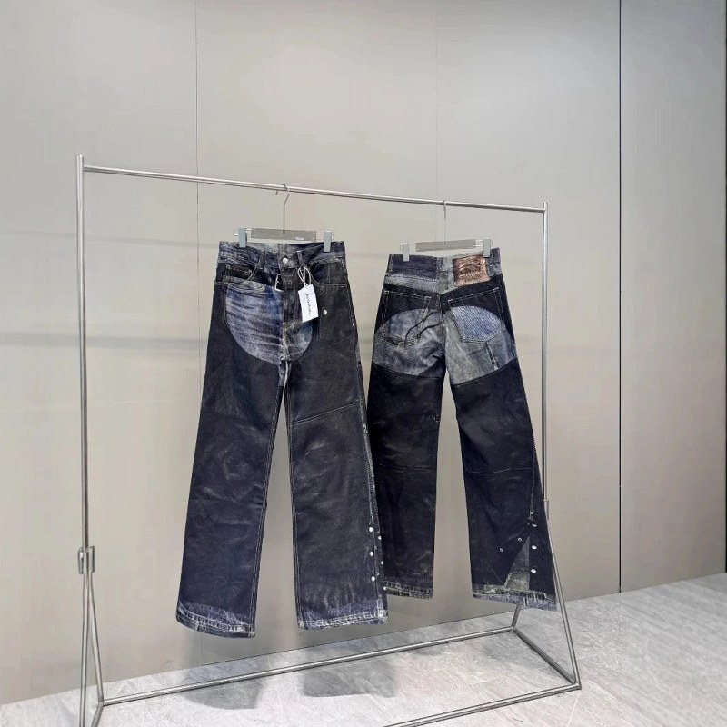 WDW Straight-Leg Jeans in a Cotton-Blend, Wrinkle-Resistant Build