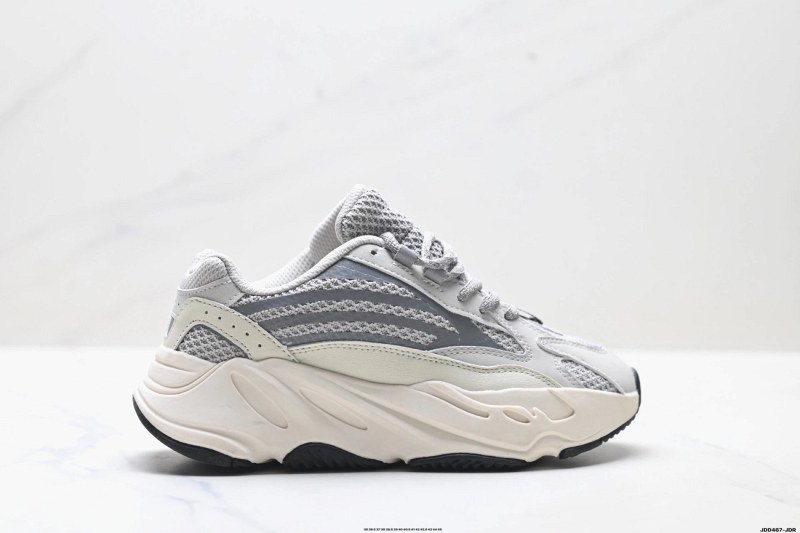 Yeezy Boost 700 in Grey: Retro Dad-Shoe Cushioning With a Muted 3M Finish